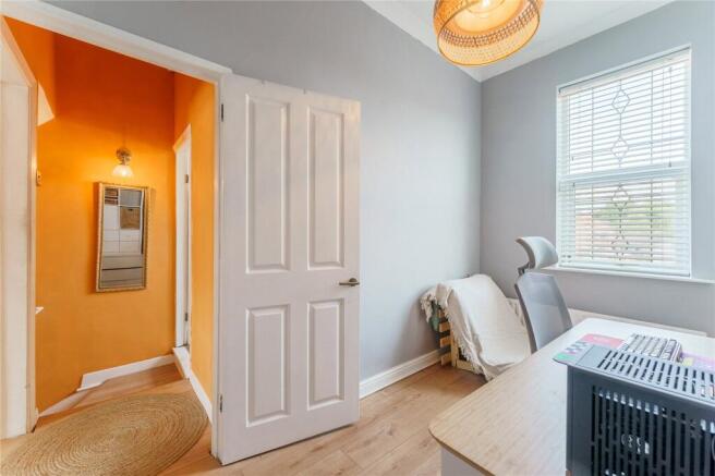 2 bed Terraced for sale Image 8