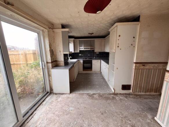 Dining kitchen