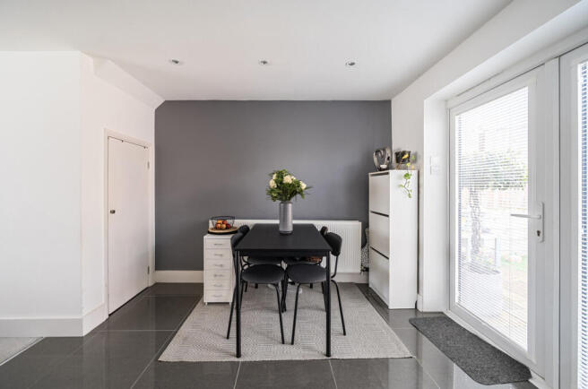 1345985-11-68c40a...