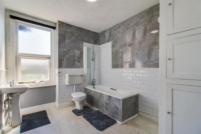 2 bed Semi-Detached for sale Image 7