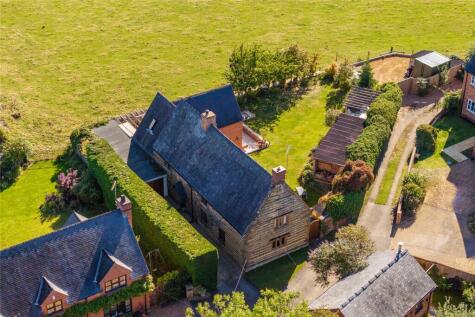 Oak Street, Weedon, Northampton, Northamptonshire, NN7