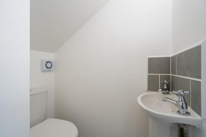 3 bed Terraced to rent Image 7