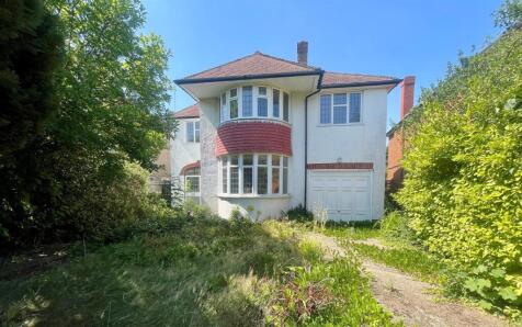 Holmwood Road, Cheam, SM2