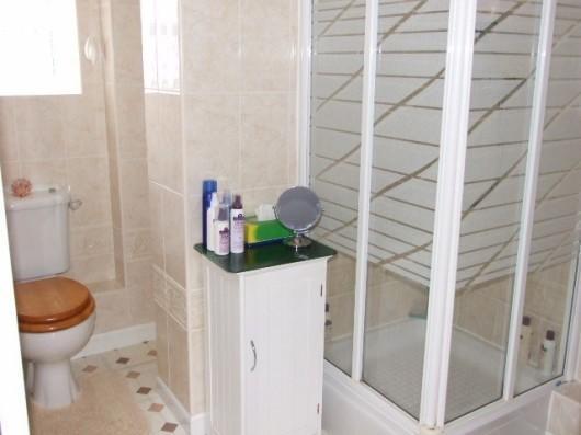 En-suite to Master