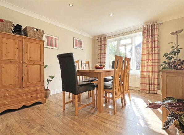Dining Room.jpg