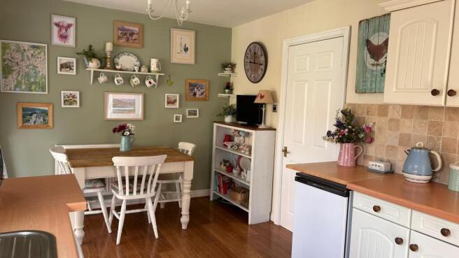 3 bed Detached for sale Image 7