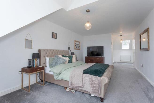 BEDROOM 1