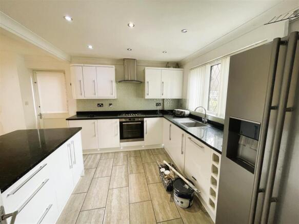 1a Fitzroy Close.jpeg