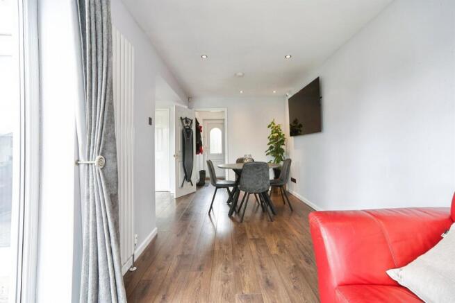 3 bed Detached for sale Image 10