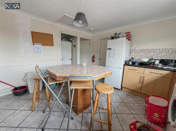 kitchen1.jpg