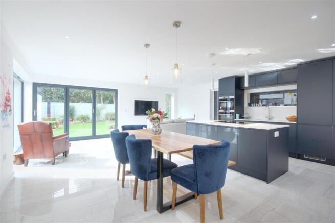 Kitchen/Living/Dining