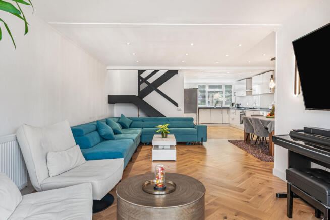 Lounge 1