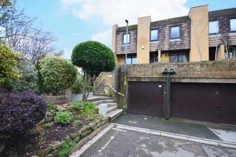 Old Vicarage Green, Keynsham, Bristol