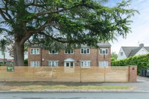 Flat 3, 46 The Pines, Church Road, Ferndown BH22 9EU