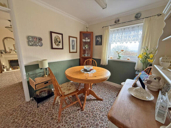 2 bed Semi-Detached Bungalow for sale Image 9