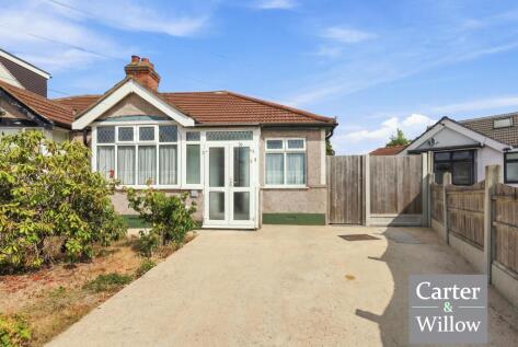 Mayswood Gardens, Dagenham