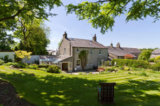 Ashgrove House