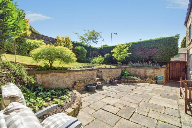 4 bed Detached for sale Image 6
