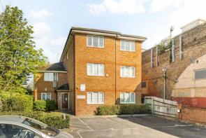 Flat 4, 123 Palmerston Court, Stanley Road, Harrow HA2 8AS