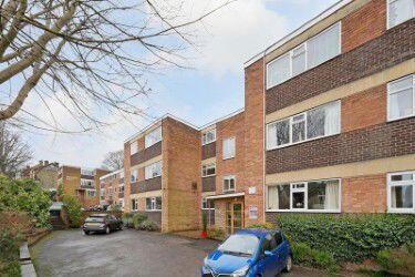 2 bed Apartment for sale Image 11