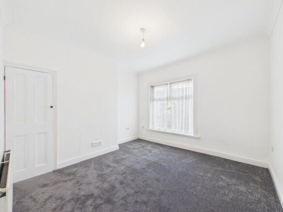 2 bed Terraced to rent Image 11