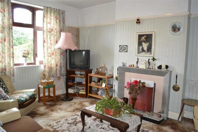 SITTING ROOM