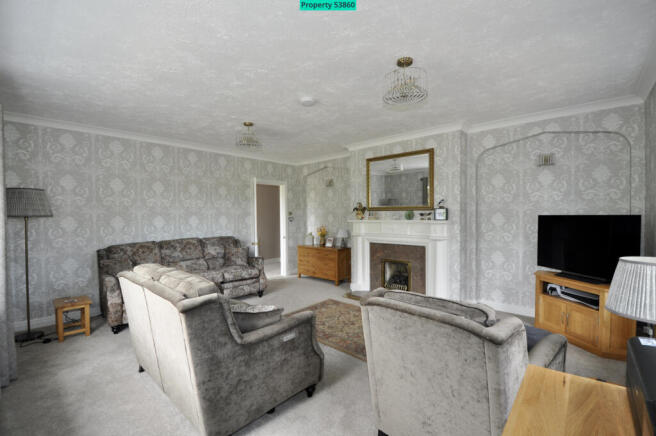 4 bed Detached Bungalow for sale Image 11