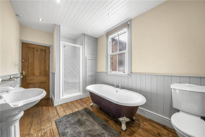 4 bed Terraced for sale Image 8