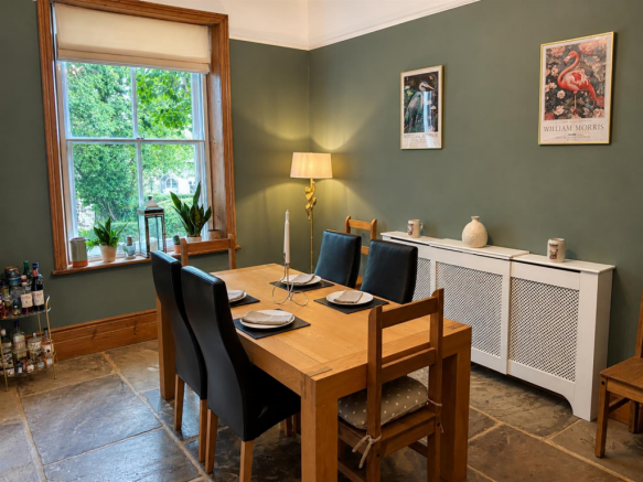 4 bed Detached for sale Image 10