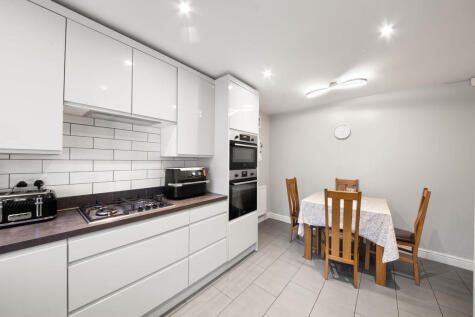 Matthews Road, Greenford