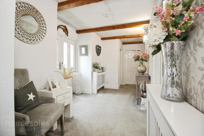 4 bed Detached Bungalow for sale Image 4