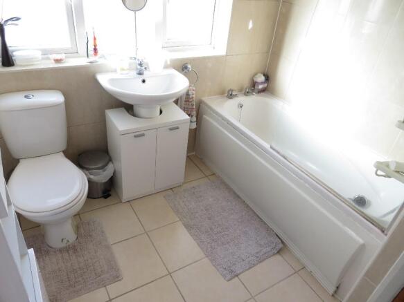 Family Bathroom 