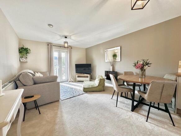Open plan Kitchen Lounge