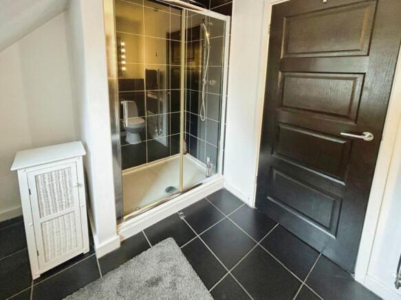 Master En-Suite