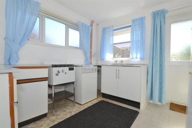 kitchen 3.JPG