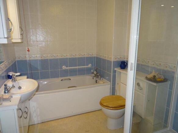 Photo 9