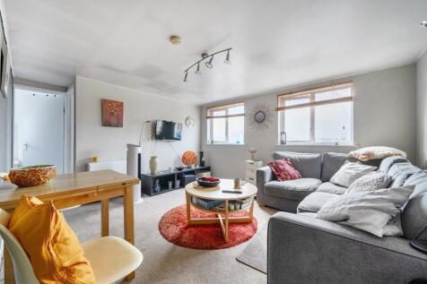 Ridge Terrace, Green Lanes, Winchmore Hill, London, N21
