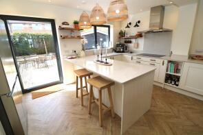 30, Parkway, Dorking RH4 1EU