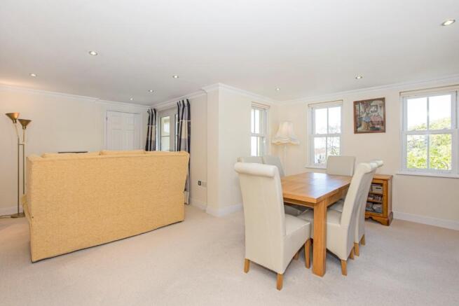 Living/Dining Room