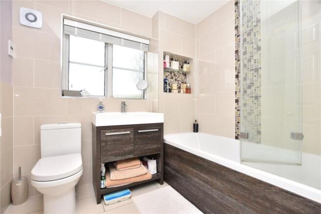 4 bed Detached for sale Image 10