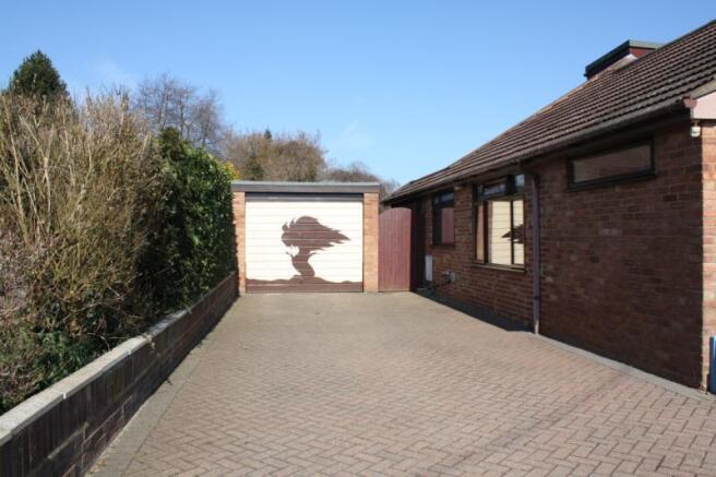 Garage & Driveway