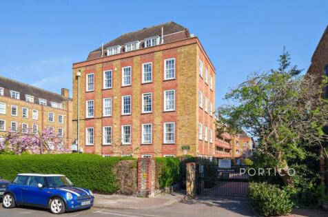 Vicarage Crescent, London