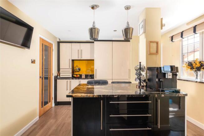 Kitchen/Breakfast