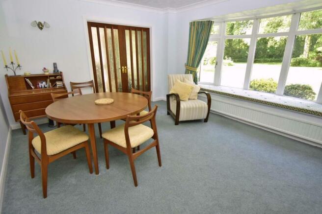 A DINING ROOM 2.JPG