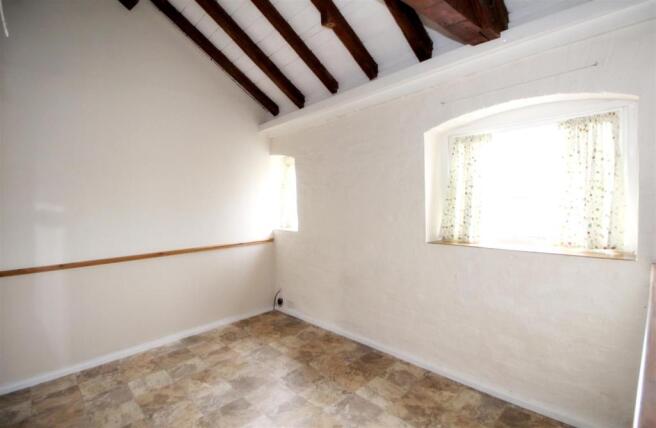 14994_Riverhead Cour