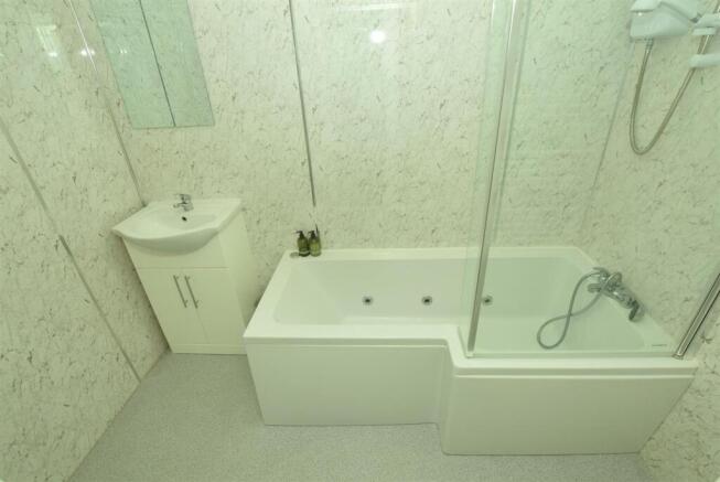 6 bed Terraced for sale Image 5