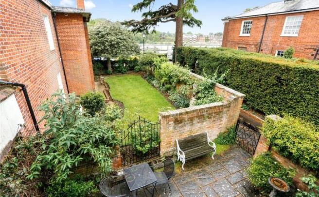Courtyard Garden