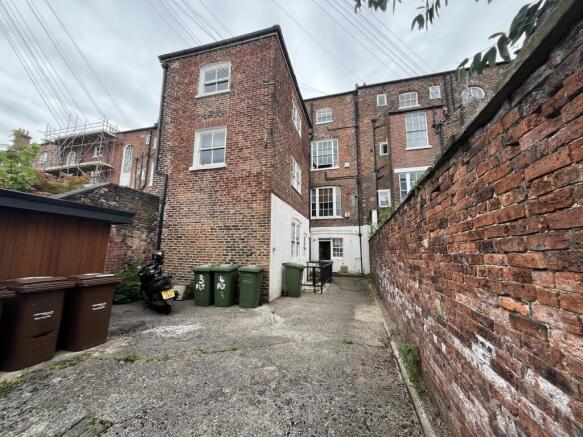 2 bed Flat for sale Image 12