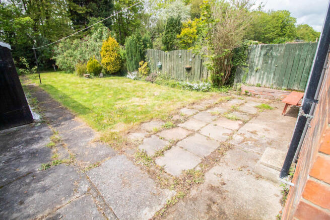 3 bed Semi-Detached to rent Image 12