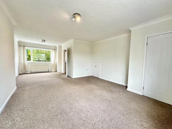 3 bed Semi-Detached for sale Image 5